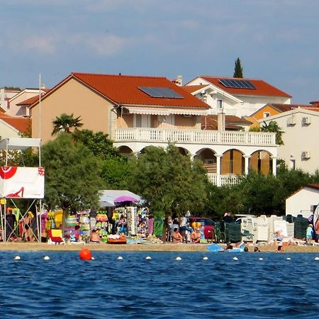 Beach Apartments Roza - The Garden Apartment Biograd Na Moru Ngoại thất bức ảnh