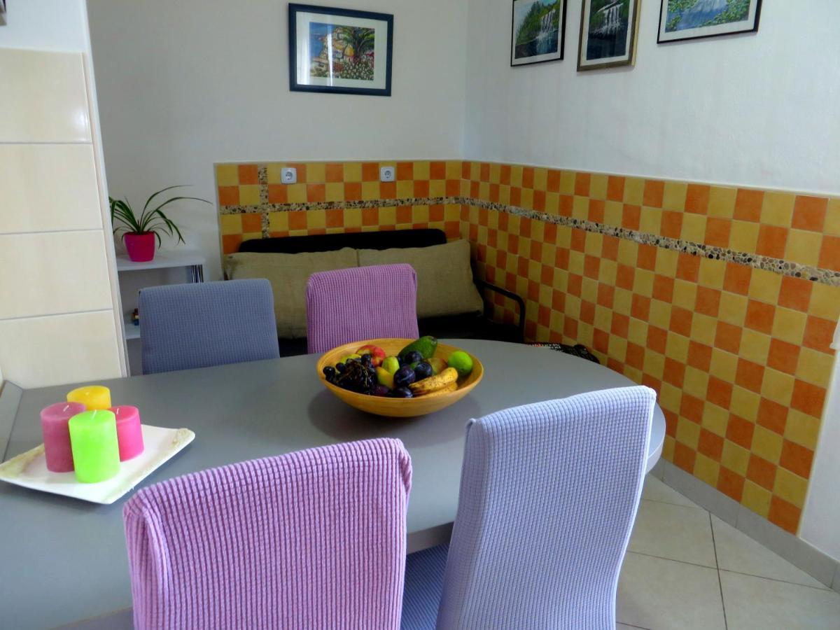 Beach Apartments Roza - The Garden Apartment Biograd Na Moru Ngoại thất bức ảnh
