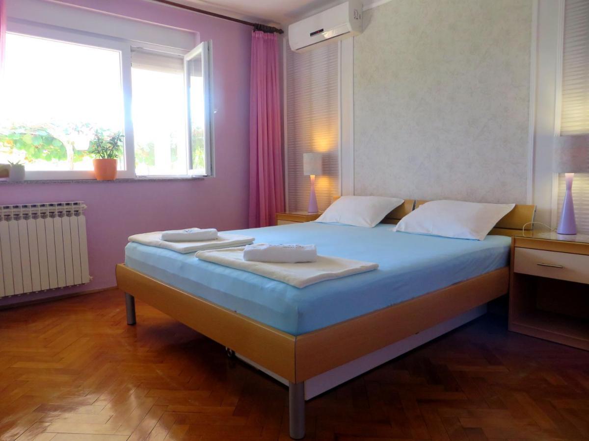 Beach Apartments Roza - The Garden Apartment Biograd Na Moru Ngoại thất bức ảnh